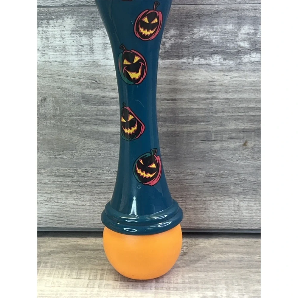 Walt Disney World Land Parks Mickey Mouse Halloween Pumpkin Light Up Bubble Wand - Picture 3 of 13